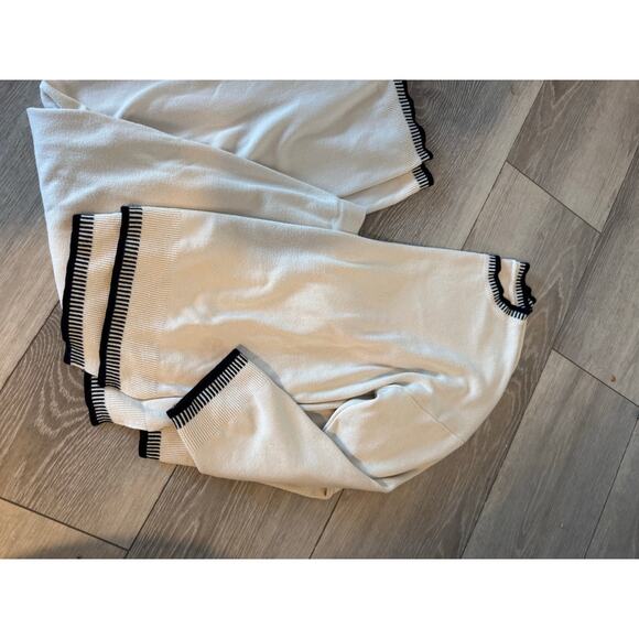 cream and black knit lounge outfit large - Picture 2 of 3